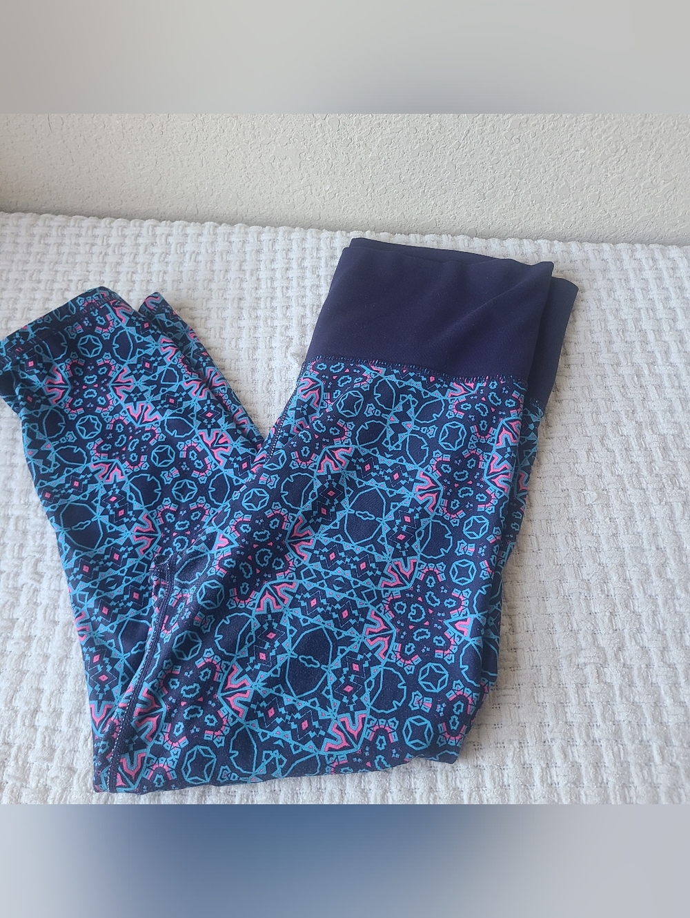 Fabletics Navy Blue Geo-Print Leggings Women's Size M